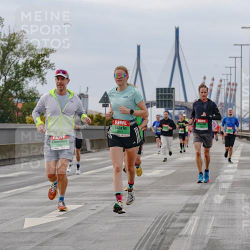 03.10.2025 - Köhlbrandbrückenlauf Michael Burmester http://msf.ph/oto/9159766 03.10.2025 15:47:34 Position 3 9491, 7271 meine-sportfotos.de