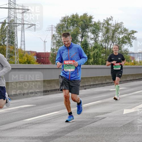 03.10.2025 - Köhlbrandbrückenlauf Michael Burmester http://msf.ph/oto/9159783 03.10.2025 15:47:42 Position 3 7282 meine-sportfotos.de