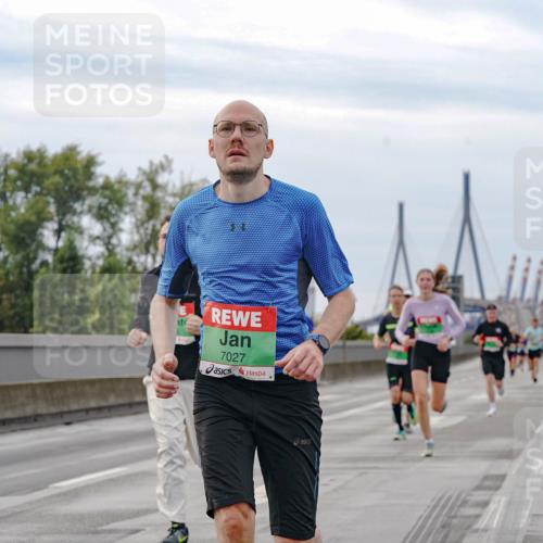 03.10.2025 - Köhlbrandbrückenlauf Michael Burmester http://msf.ph/oto/9159792 03.10.2025 15:47:46 Position 3 7027 meine-sportfotos.de