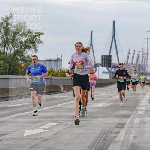03.10.2025 - Köhlbrandbrückenlauf Michael Burmester http://msf.ph/oto/9159794 03.10.2025 15:47:47 Position 3  meine-sportfotos.de