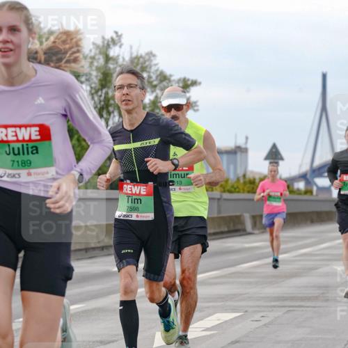 03.10.2025 - Köhlbrandbrückenlauf Michael Burmester http://msf.ph/oto/9159803 03.10.2025 15:47:51 Position 3 7189, 3, 7598, 6, 13 meine-sportfotos.de