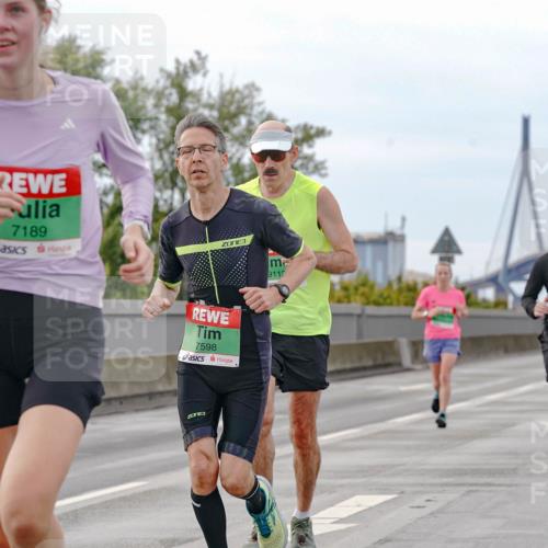 03.10.2025 - Köhlbrandbrückenlauf Michael Burmester http://msf.ph/oto/9159804 03.10.2025 15:47:51 Position 3 7189, 3, 7598, 911 meine-sportfotos.de