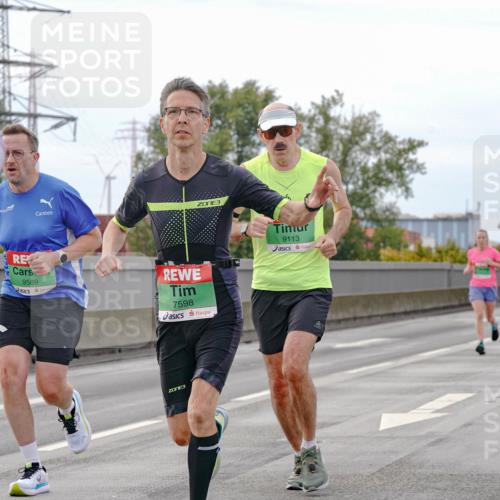 03.10.2025 - Köhlbrandbrückenlauf Michael Burmester http://msf.ph/oto/9159806 03.10.2025 15:47:52 Position 3 3, 9589, 7598, 9113, 3 meine-sportfotos.de