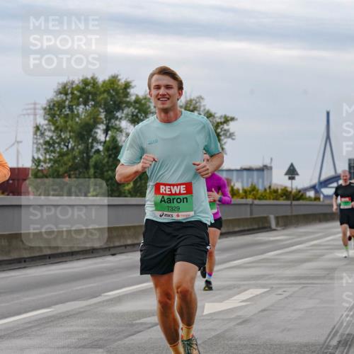 03.10.2025 - Köhlbrandbrückenlauf Michael Burmester http://msf.ph/oto/9159834 03.10.2025 15:48:05 Position 3 7584, 7329 meine-sportfotos.de