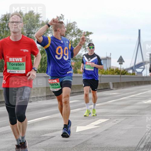 03.10.2025 - Köhlbrandbrückenlauf Michael Burmester http://msf.ph/oto/9159857 03.10.2025 15:48:16 Position 3 9346, 99, 8811 meine-sportfotos.de