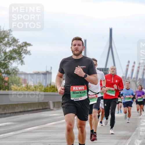 03.10.2025 - Köhlbrandbrückenlauf Michael Burmester http://msf.ph/oto/9159871 03.10.2025 15:48:25 Position 3 7105 meine-sportfotos.de