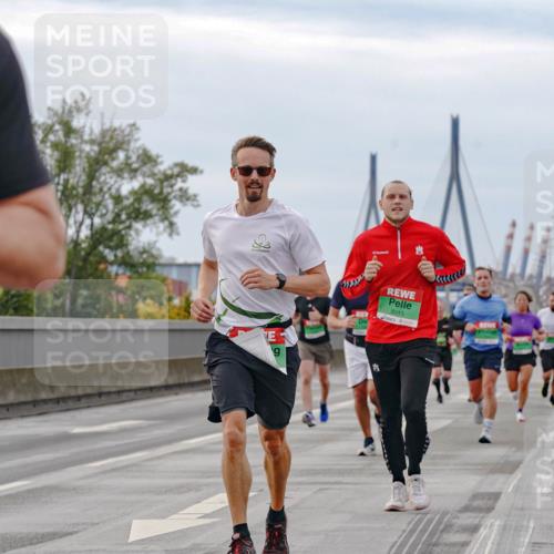 03.10.2025 - Köhlbrandbrückenlauf Michael Burmester http://msf.ph/oto/9159876 03.10.2025 15:48:28 Position 3 8915 meine-sportfotos.de