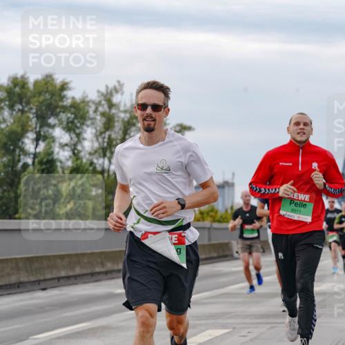 03.10.2025 - Köhlbrandbrückenlauf Michael Burmester http://msf.ph/oto/9159879 03.10.2025 15:48:28 Position 3 8915 meine-sportfotos.de