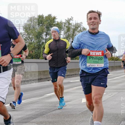 03.10.2025 - Köhlbrandbrückenlauf Michael Burmester http://msf.ph/oto/9159893 03.10.2025 15:48:34 Position 3 7204, 9189, 7294, 8800 meine-sportfotos.de