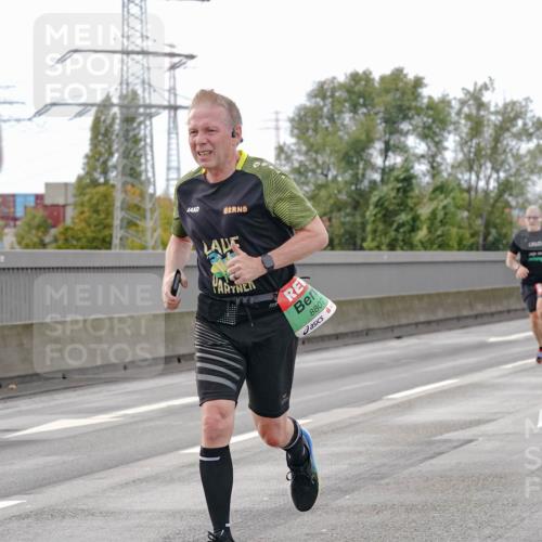 03.10.2025 - Köhlbrandbrückenlauf Michael Burmester http://msf.ph/oto/9159906 03.10.2025 15:48:41 Position 3 8807 meine-sportfotos.de