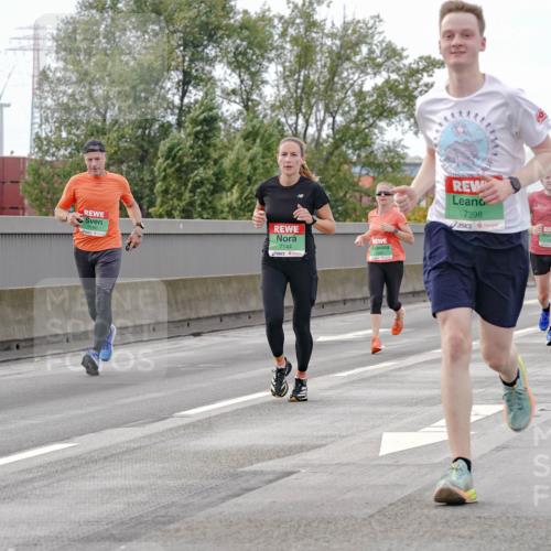 03.10.2025 - Köhlbrandbrückenlauf Michael Burmester http://msf.ph/oto/9159934 03.10.2025 15:49:00 Position 3 7144, 7265, 7398 meine-sportfotos.de