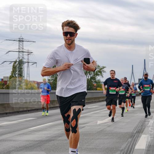 03.10.2025 - Köhlbrandbrückenlauf Michael Burmester http://msf.ph/oto/9159957 03.10.2025 15:49:10 Position 3  meine-sportfotos.de