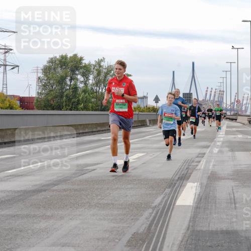 03.10.2025 - Köhlbrandbrückenlauf Michael Burmester http://msf.ph/oto/9159974 03.10.2025 15:49:18 Position 3 96, 247 meine-sportfotos.de