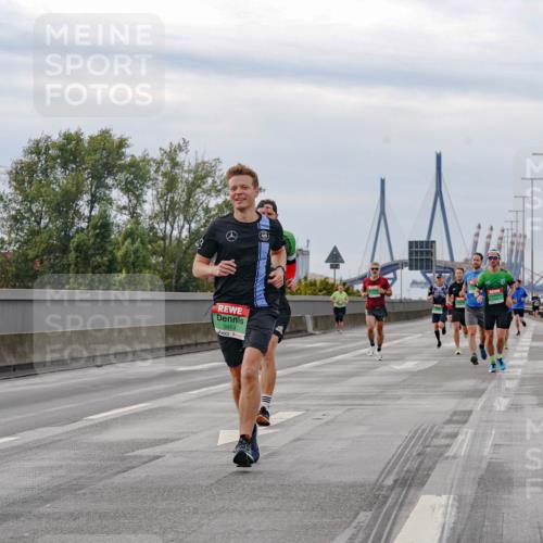 03.10.2025 - Köhlbrandbrückenlauf Michael Burmester http://msf.ph/oto/9159989 03.10.2025 15:49:24 Position 3 9453 meine-sportfotos.de