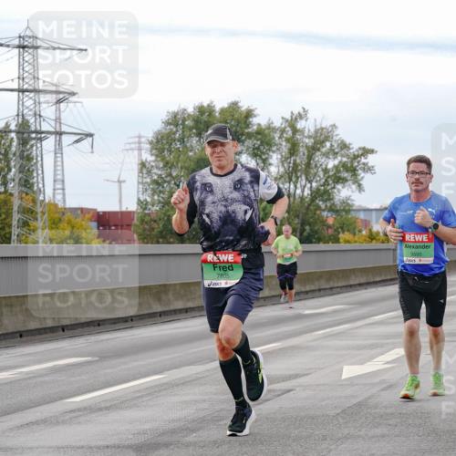 03.10.2025 - Köhlbrandbrückenlauf Michael Burmester http://msf.ph/oto/9160010 03.10.2025 15:49:36 Position 3 7805, 9595 meine-sportfotos.de