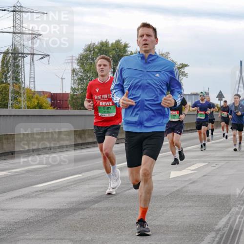 03.10.2025 - Köhlbrandbrückenlauf Michael Burmester http://msf.ph/oto/9160019 03.10.2025 15:49:42 Position 3 9115 meine-sportfotos.de