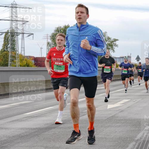 03.10.2025 - Köhlbrandbrückenlauf Michael Burmester http://msf.ph/oto/9160021 03.10.2025 15:49:43 Position 3 9115 meine-sportfotos.de