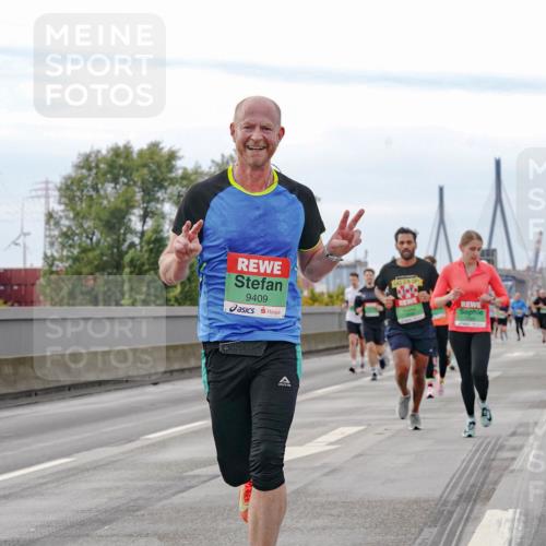 03.10.2025 - Köhlbrandbrückenlauf Michael Burmester http://msf.ph/oto/9160045 03.10.2025 15:49:53 Position 3 9409 meine-sportfotos.de