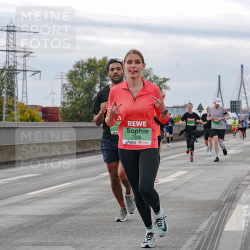 03.10.2025 - Köhlbrandbrückenlauf Michael Burmester http://msf.ph/oto/9160052 03.10.2025 15:49:57 Position 3 7386 meine-sportfotos.de