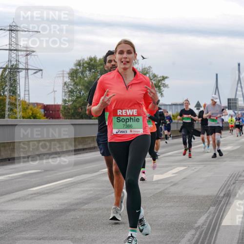 03.10.2025 - Köhlbrandbrückenlauf Michael Burmester http://msf.ph/oto/9160053 03.10.2025 15:49:57 Position 3 7386 meine-sportfotos.de