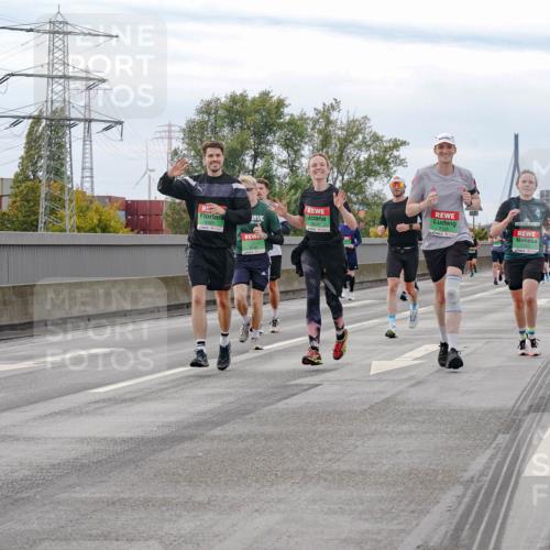 03.10.2025 - Köhlbrandbrückenlauf Michael Burmester http://msf.ph/oto/9160061 03.10.2025 15:50:00 Position 3 9569 meine-sportfotos.de