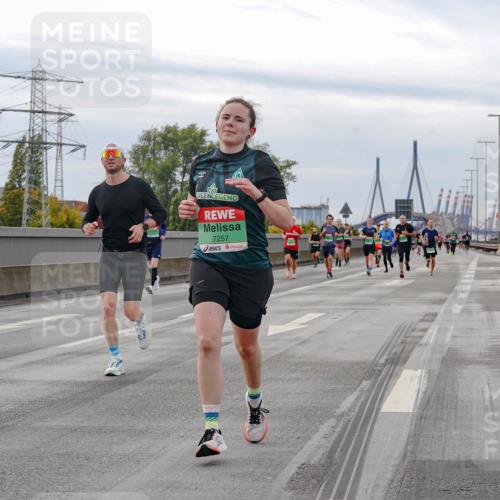 03.10.2025 - Köhlbrandbrückenlauf Michael Burmester http://msf.ph/oto/9160073 03.10.2025 15:50:03 Position 3 7257 meine-sportfotos.de