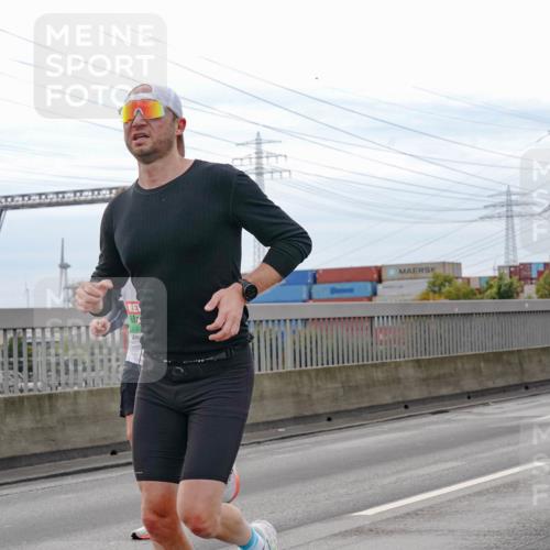03.10.2025 - Köhlbrandbrückenlauf Michael Burmester http://msf.ph/oto/9160078 03.10.2025 15:50:06 Position 3  meine-sportfotos.de