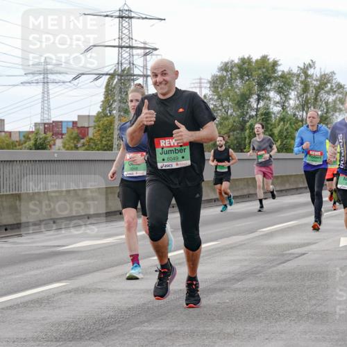 03.10.2025 - Köhlbrandbrückenlauf Michael Burmester http://msf.ph/oto/9160094 03.10.2025 15:50:13 Position 3 23, 8048, 8049, 9306 meine-sportfotos.de