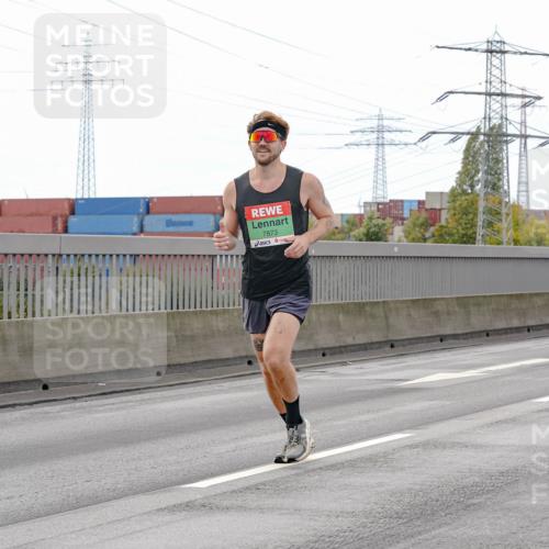 03.10.2025 - Köhlbrandbrückenlauf Michael Burmester http://msf.ph/oto/9160116 03.10.2025 15:50:20 Position 3 7873 meine-sportfotos.de