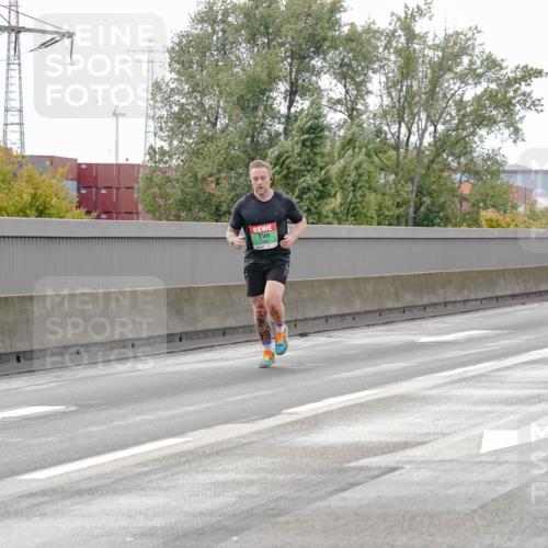 03.10.2025 - Köhlbrandbrückenlauf Michael Burmester http://msf.ph/oto/9160158 03.10.2025 15:50:43 Position 3 7147 meine-sportfotos.de
