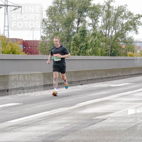 03.10.2025 - Köhlbrandbrückenlauf Michael Burmester http://msf.ph/oto/9160161 03.10.2025 15:50:43 Position 3  meine-sportfotos.de