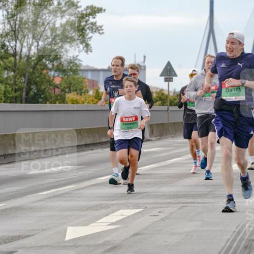 03.10.2025 - Köhlbrandbrückenlauf Michael Burmester http://msf.ph/oto/9160166 03.10.2025 15:50:47 Position 3 7245, 7281, 7599 meine-sportfotos.de