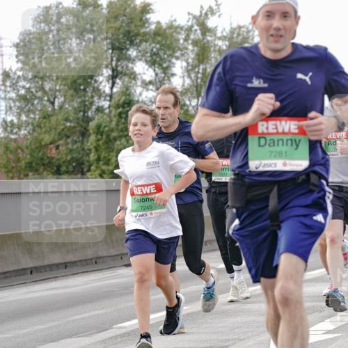 03.10.2025 - Köhlbrandbrückenlauf Michael Burmester http://msf.ph/oto/9160173 03.10.2025 15:50:50 Position 3 7245, 7224, 7281, 7 meine-sportfotos.de