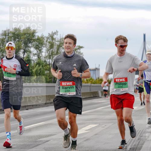 03.10.2025 - Köhlbrandbrückenlauf Michael Burmester http://msf.ph/oto/9160182 03.10.2025 15:50:54 Position 3 764, 7201, 8784, 8786, 7409 meine-sportfotos.de