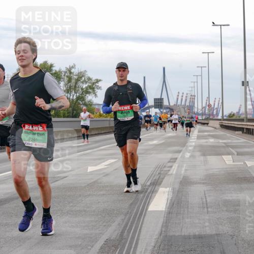 03.10.2025 - Köhlbrandbrückenlauf Michael Burmester http://msf.ph/oto/9160200 03.10.2025 15:51:04 Position 3 7248, 7221 meine-sportfotos.de