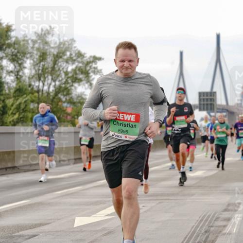 03.10.2025 - Köhlbrandbrückenlauf Michael Burmester http://msf.ph/oto/9160217 03.10.2025 15:51:16 Position 3 8995 meine-sportfotos.de