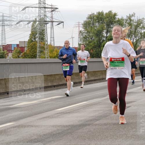 03.10.2025 - Köhlbrandbrückenlauf Michael Burmester http://msf.ph/oto/9160226 03.10.2025 15:51:20 Position 3 9127, 9511, 7862, 711 meine-sportfotos.de