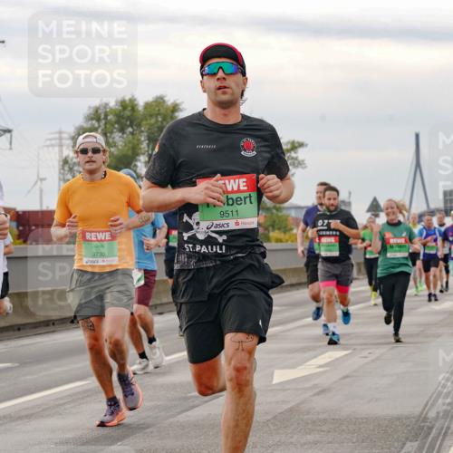 03.10.2025 - Köhlbrandbrückenlauf Michael Burmester http://msf.ph/oto/9160229 03.10.2025 15:51:21 Position 3 7862, 9730, 9511 meine-sportfotos.de