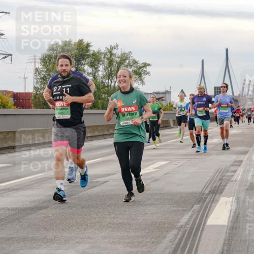 03.10.2025 - Köhlbrandbrückenlauf Michael Burmester http://msf.ph/oto/9160237 03.10.2025 15:51:24 Position 3 7466, 0711, 9405, 9618 meine-sportfotos.de