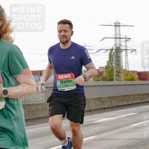 03.10.2025 - Köhlbrandbrückenlauf Michael Burmester http://msf.ph/oto/9160244 03.10.2025 15:51:27 Position 3 9618, 7284 meine-sportfotos.de