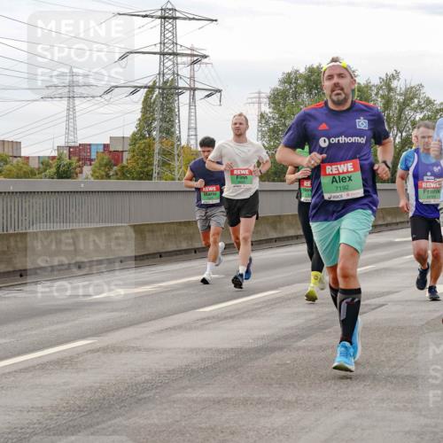 03.10.2025 - Köhlbrandbrückenlauf Michael Burmester http://msf.ph/oto/9160250 03.10.2025 15:51:29 Position 3 7192, 7338 meine-sportfotos.de