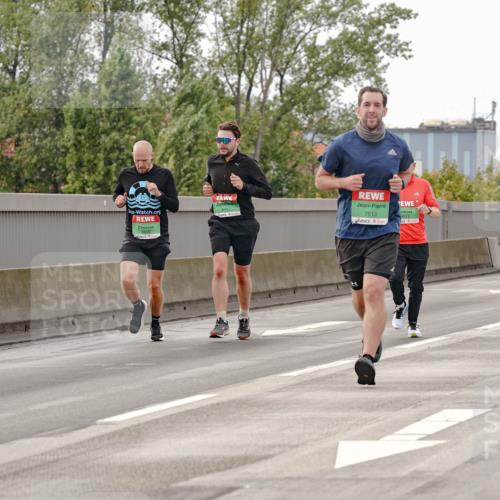 03.10.2025 - Köhlbrandbrückenlauf Michael Burmester http://msf.ph/oto/9160271 03.10.2025 15:51:38 Position 3 7513 meine-sportfotos.de