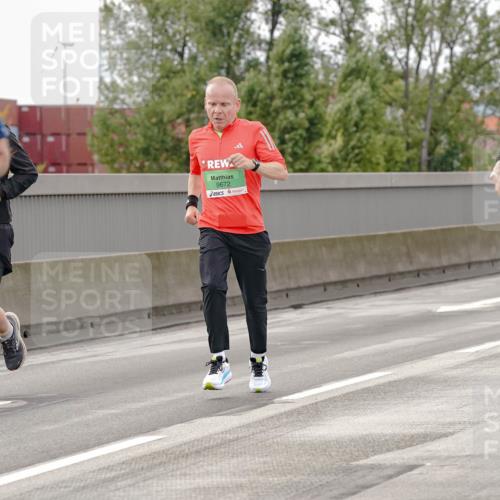 03.10.2025 - Köhlbrandbrückenlauf Michael Burmester http://msf.ph/oto/9160277 03.10.2025 15:51:42 Position 3 7513, 7, 9672, 7207, 7428 meine-sportfotos.de