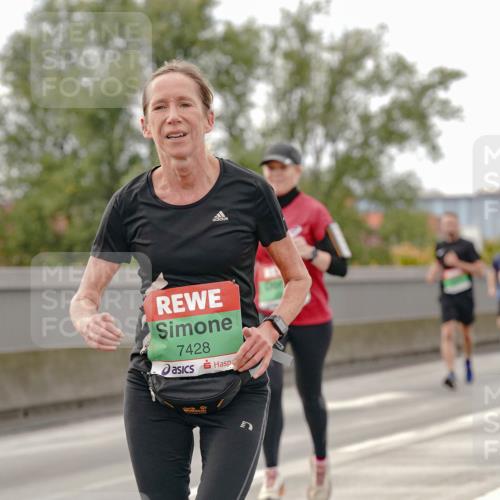 03.10.2025 - Köhlbrandbrückenlauf Michael Burmester http://msf.ph/oto/9160280 03.10.2025 15:51:44 Position 3 7428 meine-sportfotos.de