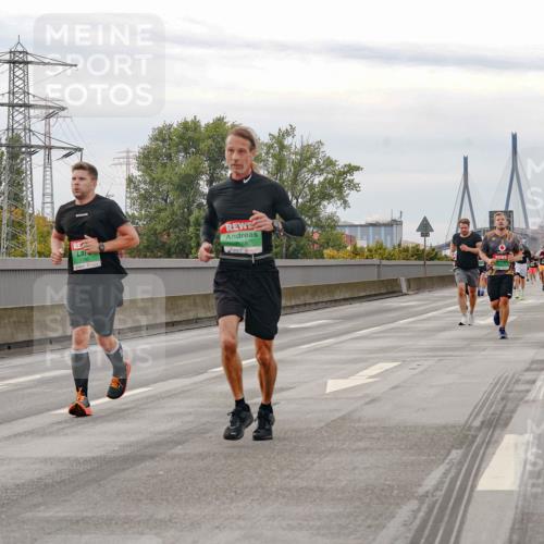 03.10.2025 - Köhlbrandbrückenlauf Michael Burmester http://msf.ph/oto/9160315 03.10.2025 15:52:00 Position 3  meine-sportfotos.de