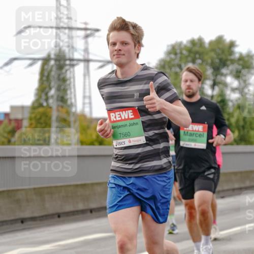 03.10.2025 - Köhlbrandbrückenlauf Michael Burmester http://msf.ph/oto/9160360 03.10.2025 15:52:27 Position 3 7560 meine-sportfotos.de