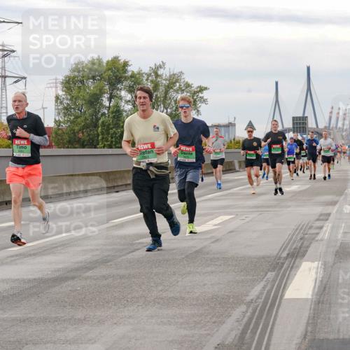 03.10.2025 - Köhlbrandbrückenlauf Michael Burmester http://msf.ph/oto/9160368 03.10.2025 15:52:30 Position 3 9627, 9483 meine-sportfotos.de
