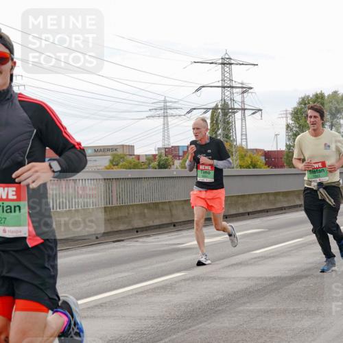 03.10.2025 - Köhlbrandbrückenlauf Michael Burmester http://msf.ph/oto/9160371 03.10.2025 15:52:31 Position 3 9627, 9483 meine-sportfotos.de