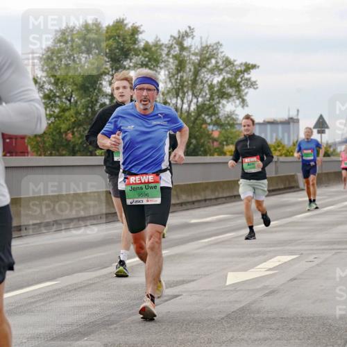 03.10.2025 - Köhlbrandbrückenlauf Michael Burmester http://msf.ph/oto/9160397 03.10.2025 15:52:42 Position 3 9584, 9596 meine-sportfotos.de