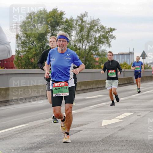 03.10.2025 - Köhlbrandbrückenlauf Michael Burmester http://msf.ph/oto/9160398 03.10.2025 15:52:42 Position 3 584, 9596 meine-sportfotos.de